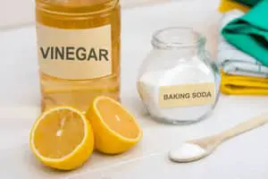 Vinegar and baking soda solution
